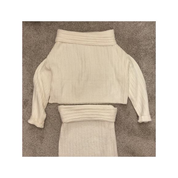 NWOT Two-Piece Women's Knit Off the Shoulder Top&Maxi Skirt Set in Off White,S - Picture 5 of 6
